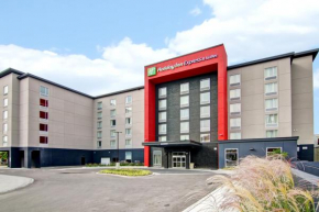  Holiday Inn Express & Suites Oshawa Downtown - Toronto Area, an IHG Hotel  Ошава